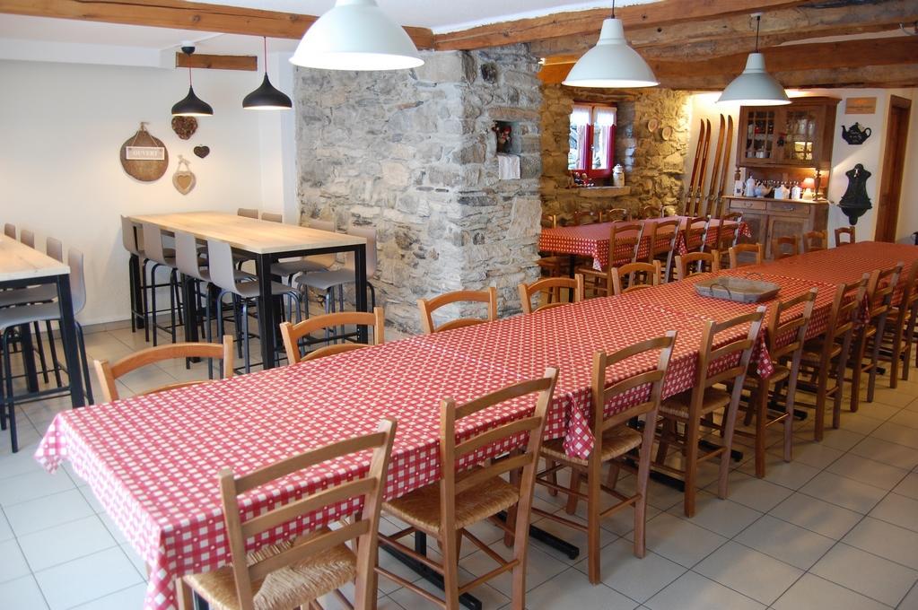 Gite La Maisonnee Sazos Экстерьер фото